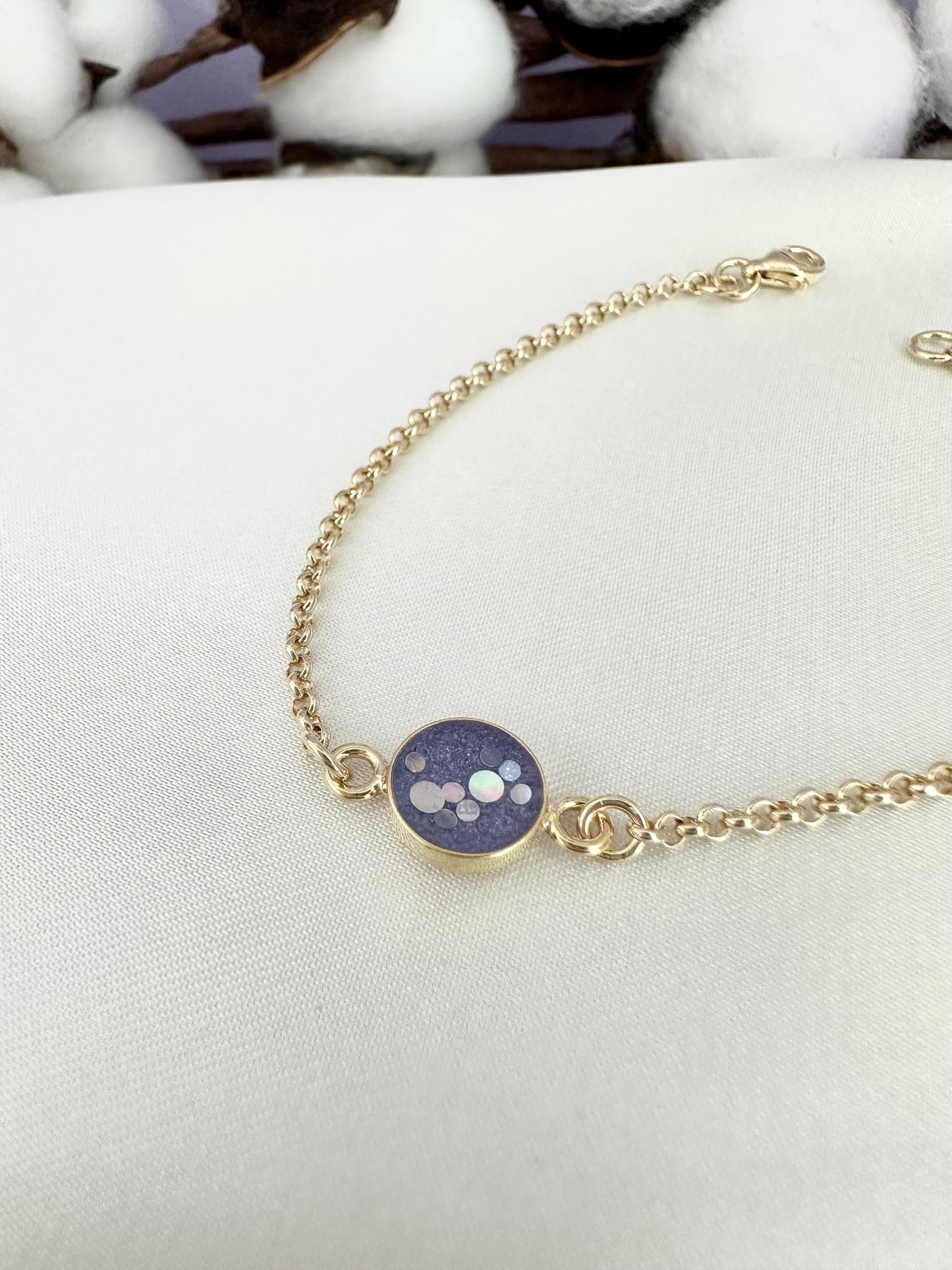 Purple bracelet with bubbles