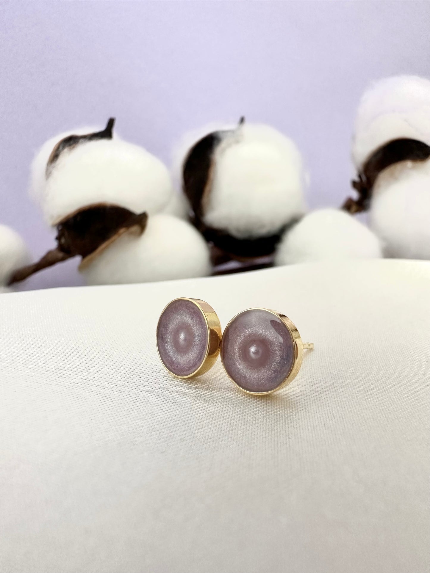 Gentle pink earrings with pearl